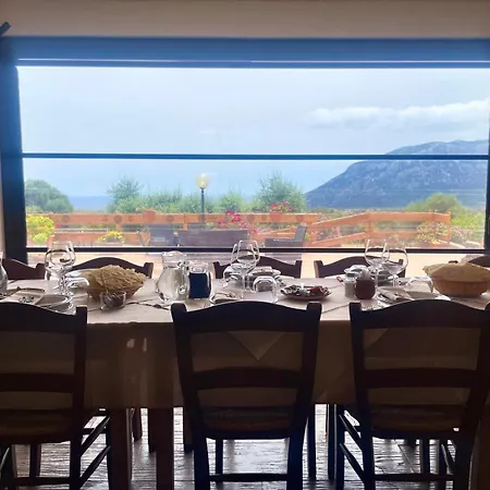 Alloggio per agriturismo Paulesa *