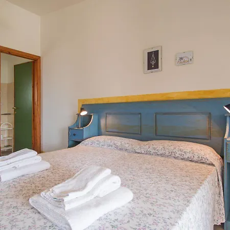 Alloggio per agriturismo Paulesa *